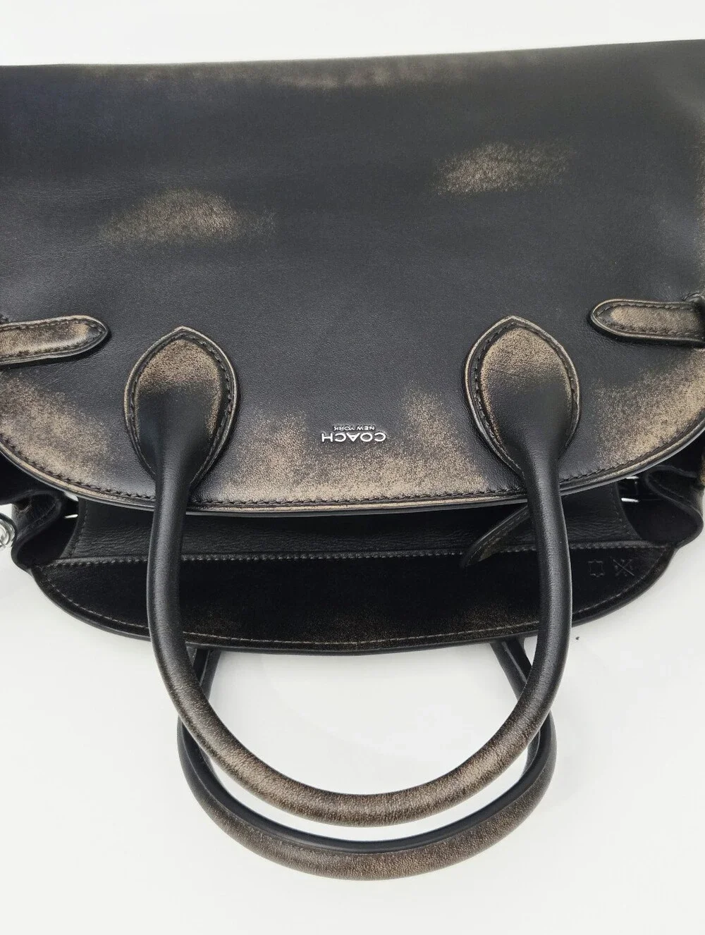 COACH SOFT EMPIRE CARRYALL BAG 28 IN LOVED LEATHER - Picture 5 of 14